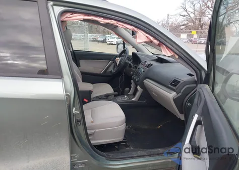 2015 Subaru Forester 2.5I Premium из США, поврежденный, VIN JF2SJAFC8FH831433